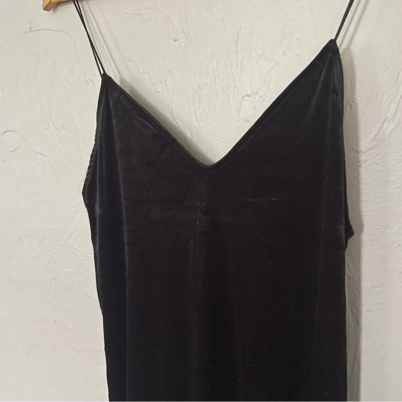 Zara Black Velvet V neck Spaghetti Strap Whimsigoth Dark Academia Midi Dress NWT - Picture 4 of 5